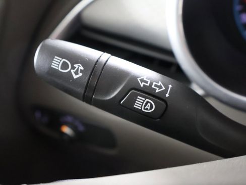 Used 2021 Chevrolet Malibu LT image 38