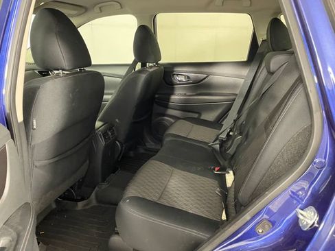 Used 2018 Nissan Rogue S AWD/4WD image 12
