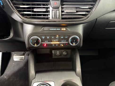 Used 2024 Ford Escape ST-Line image 23