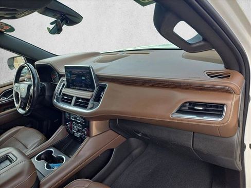 Used 2021 Chevrolet Tahoe High Country AWD/4WD image 19