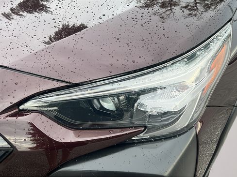 Used 2023 Subaru Outback Limited AWD/4WD image 11