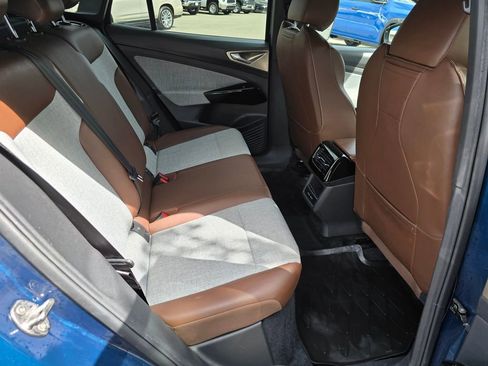 Used 2023 Volkswagen ID.4 Pro RWD image 16