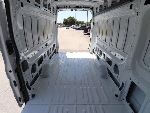 Used 2025 Ford Transit 250 148 High Roof Extended image 9