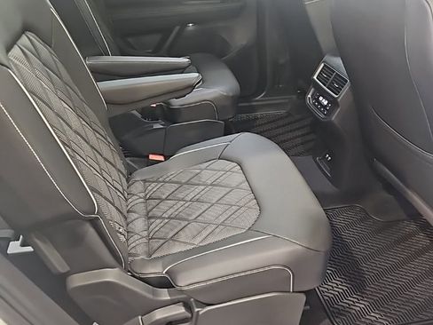 New 2026 Volkswagen Atlas SEL Premium R-Line AWD/4WD image 18