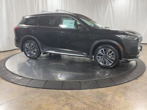 Certified 2026 INFINITI QX60 Luxe w/ Family Package image 3