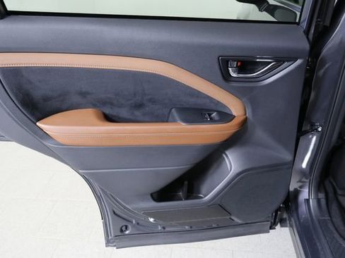 Used 2025 Subaru Forester Touring image 21