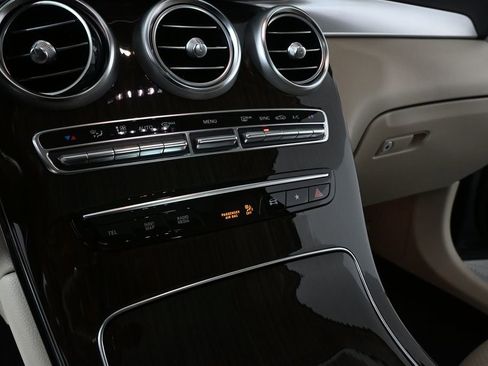 Certified 2022 Mercedes-Benz GLC 300 image 14
