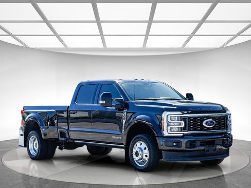 Used 2024 Ford F450 King Ranch w/ FX4 Off-Road Package AWD/4WD image 6