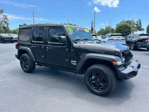 Used 2018 Jeep Wrangler Unlimited Sport S AWD/4WD image 1