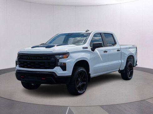 Used 2023 Chevrolet Silverado 1500 Custom Trail Boss w/ LPO, Dark Essentials Package AWD/4WD image 1