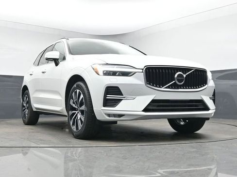 Used 2023 Volvo XC60 B5 Core w/ Climate Package image 35