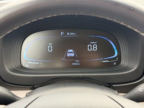 Used 2024 Hyundai Venue SEL image 29