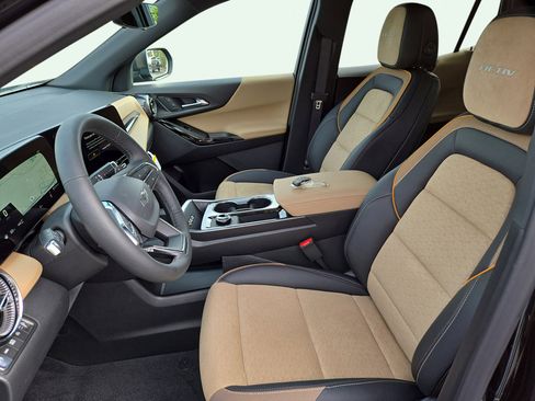 New 2026 Chevrolet Equinox ACTIV w/ Convenience Package III image 12