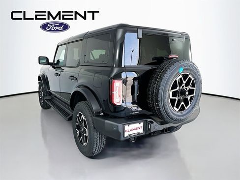 New 2026 Ford Bronco Outer Banks image 8