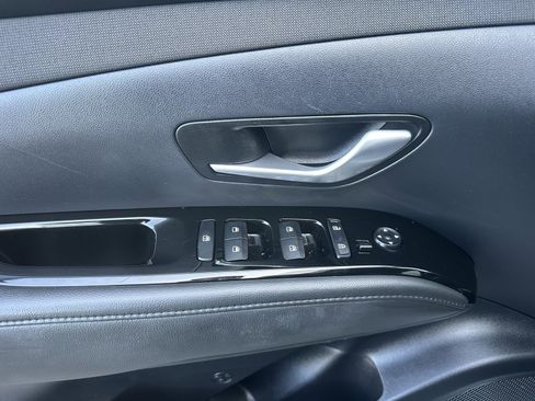 Used 2022 Hyundai Tucson Limited AWD/4WD image 10
