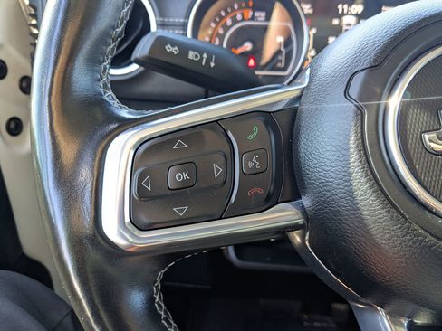 Used 2022 Jeep Gladiator Overland w/ Popular Equipment Package image 22