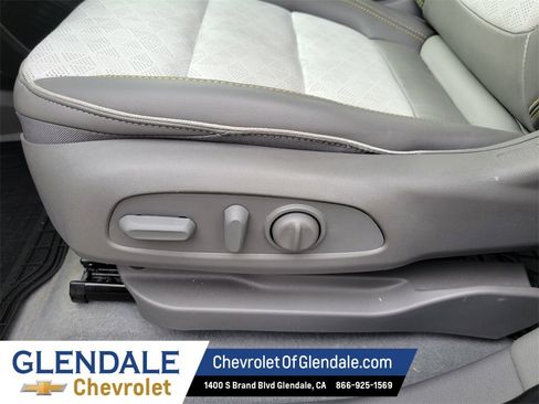 Certified 2022 Chevrolet Bolt EUV Premier w/ Sun & Sound Package image 21