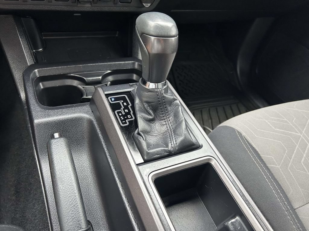 Used 2020 Toyota Tacoma TRD Sport w/ Technology Package AWD/4WD image 22