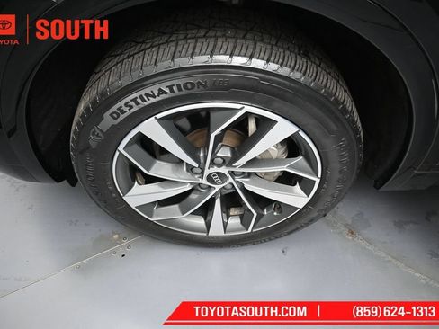 Used 2021 Audi Q5 2.0T Premium Plus AWD/4WD image 37