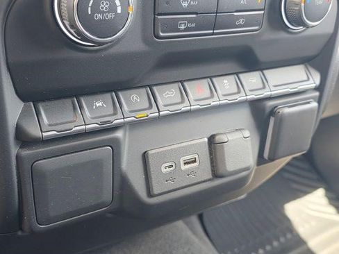 Certified 2023 Chevrolet Silverado 1500 Custom RWD image 23