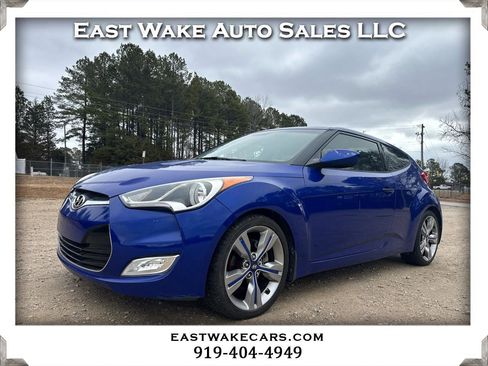 Used 2012 Hyundai Veloster w/ Style Pkg image 1