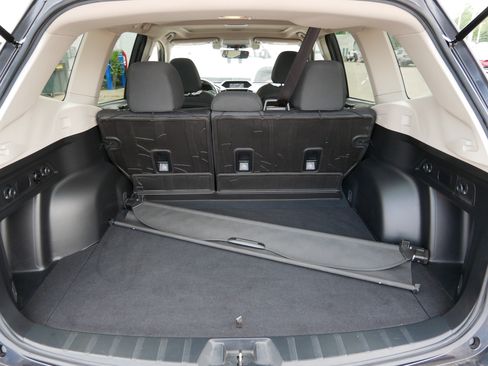 Used 2019 Subaru Forester Premium AWD/4WD image 18