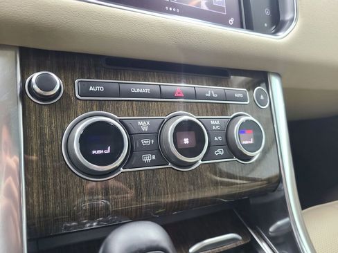 Used 2016 Land Rover Range Rover Sport Supercharged image 33