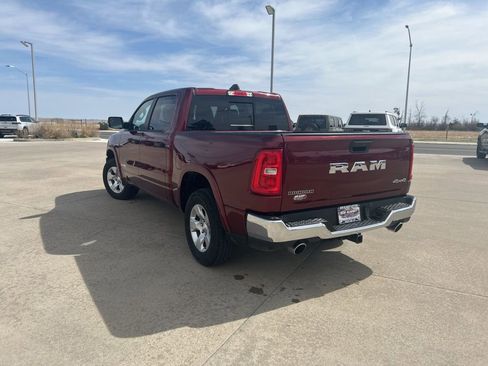 Used 2025 RAM 1500 Big Horn AWD/4WD image 3