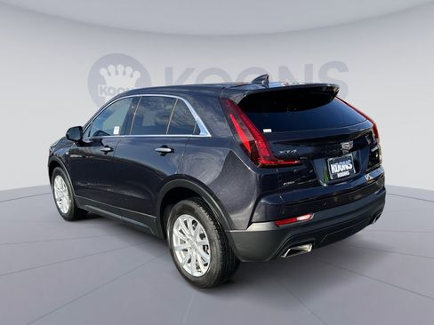 Used 2022 Cadillac XT4 Luxury w/ Cold Weather Package image 4