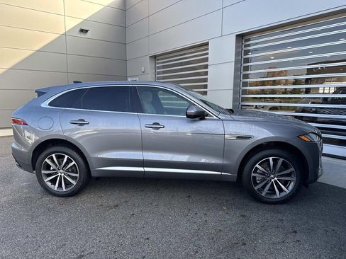 New 2026 Jaguar F-PACE R-Dynamic S image 8