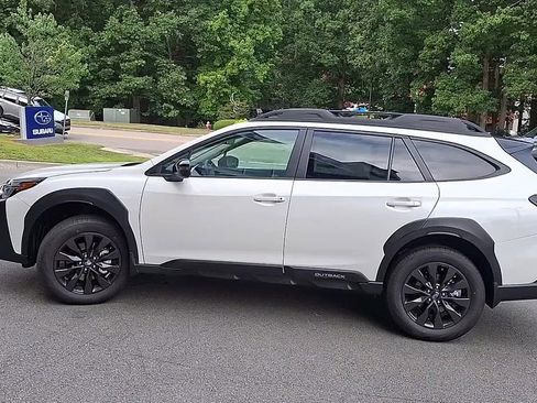 New 2025 Subaru Outback Onyx Edition w/ Popular Package #2 image 5