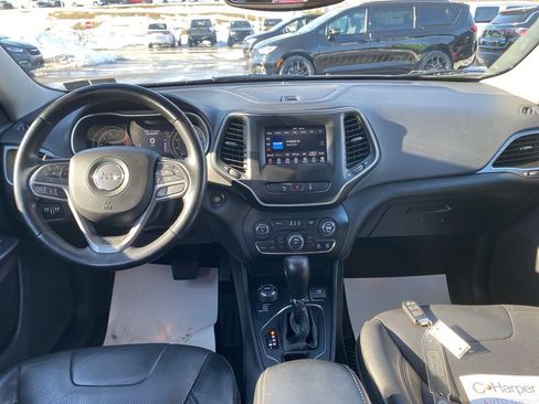 Certified 2020 Jeep Cherokee Latitude Lux w/ Quick Order Package 26H Lux image 21