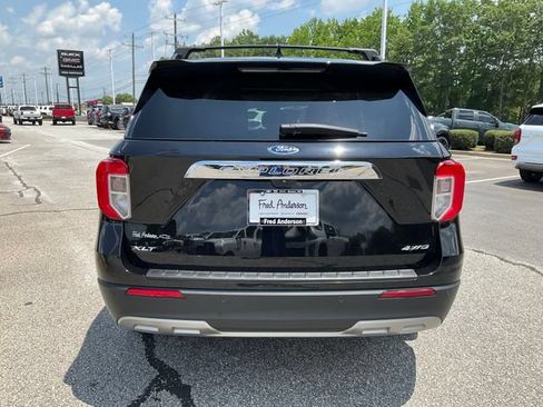 Used 2023 Ford Explorer XLT w/ Equipment Group 202A AWD/4WD image 25