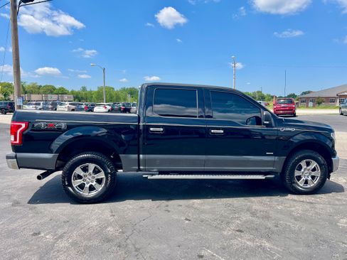 Used 2017 Ford F150 XLT w/ Equipment Group 302A Luxury AWD/4WD image 4