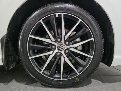 Used 2024 Toyota Camry SE image 25