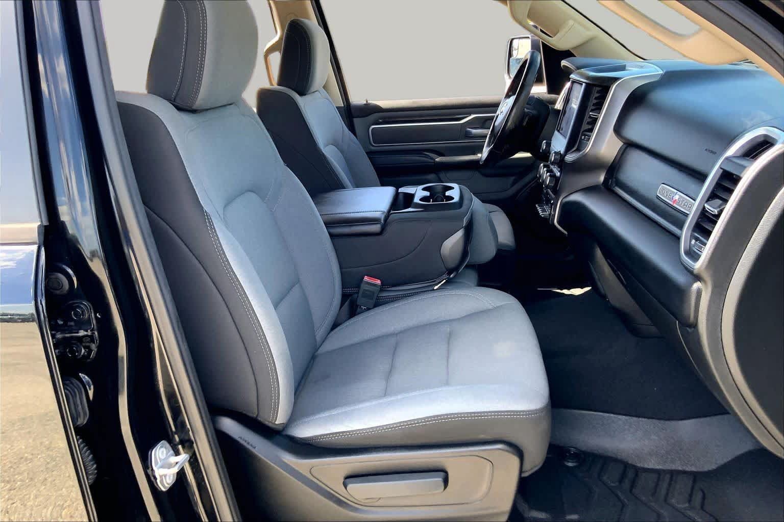 Used 2019 RAM 1500 Big Horn RWD image 9
