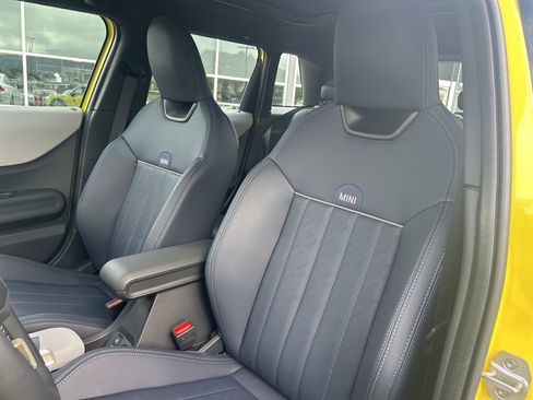 Used 2025 MINI Cooper S image 11