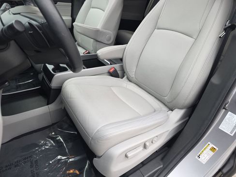 Used 2023 Honda Odyssey Touring image 21