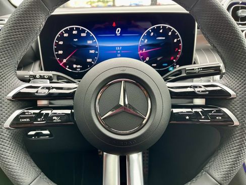 Certified 2025 Mercedes-Benz GLC 300 4MATIC image 19