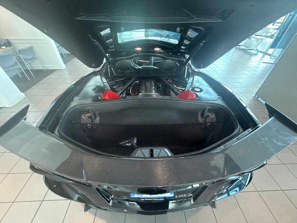 Used 2025 Chevrolet Corvette Stingray Preferred Cpe w/ Battery Protection Package RWD image 36