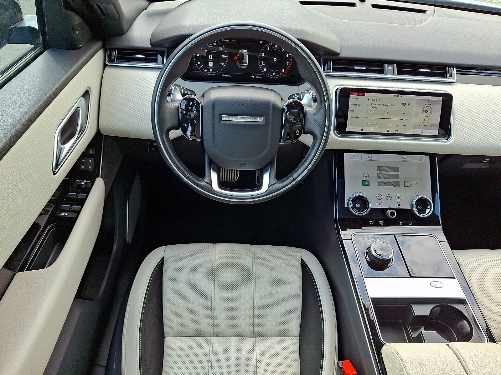 Used 2019 Land Rover Range Rover Velar R-Dynamic SE AWD/4WD image 4