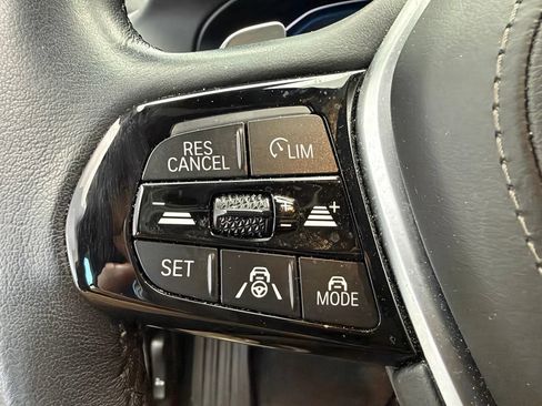 Used 2023 BMW 530e w/ Premium Package RWD image 12