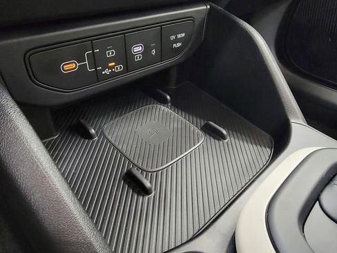 New 2025 Kia K4 GT-Line w/ GT-Line Sunroof Package image 36