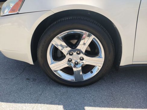 Used 2009 Pontiac G6 GT w/ Sport Package 1 FWD image 26