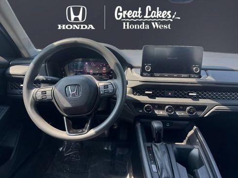Used 2023 Honda Accord EX image 10