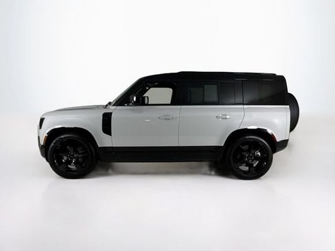 Used 2026 Land Rover Defender 110 X-Dynamic SE AWD/4WD image 2