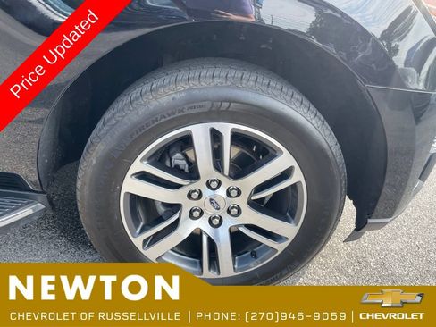 Used 2023 Ford Expedition Limited AWD/4WD image 45