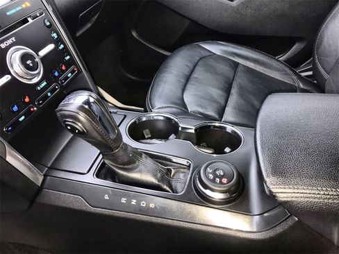 Used 2018 Ford Explorer Limited image 21