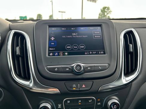 Used 2024 Chevrolet Equinox LT AWD/4WD image 15