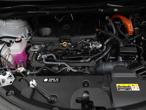 Used 2024 Toyota Sienna Limited image 28